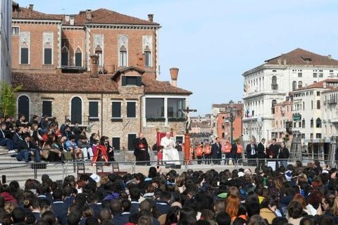 Папа Франциск до молоді у Венеції: безстрашно йдіть проти течії, назустріч іншим