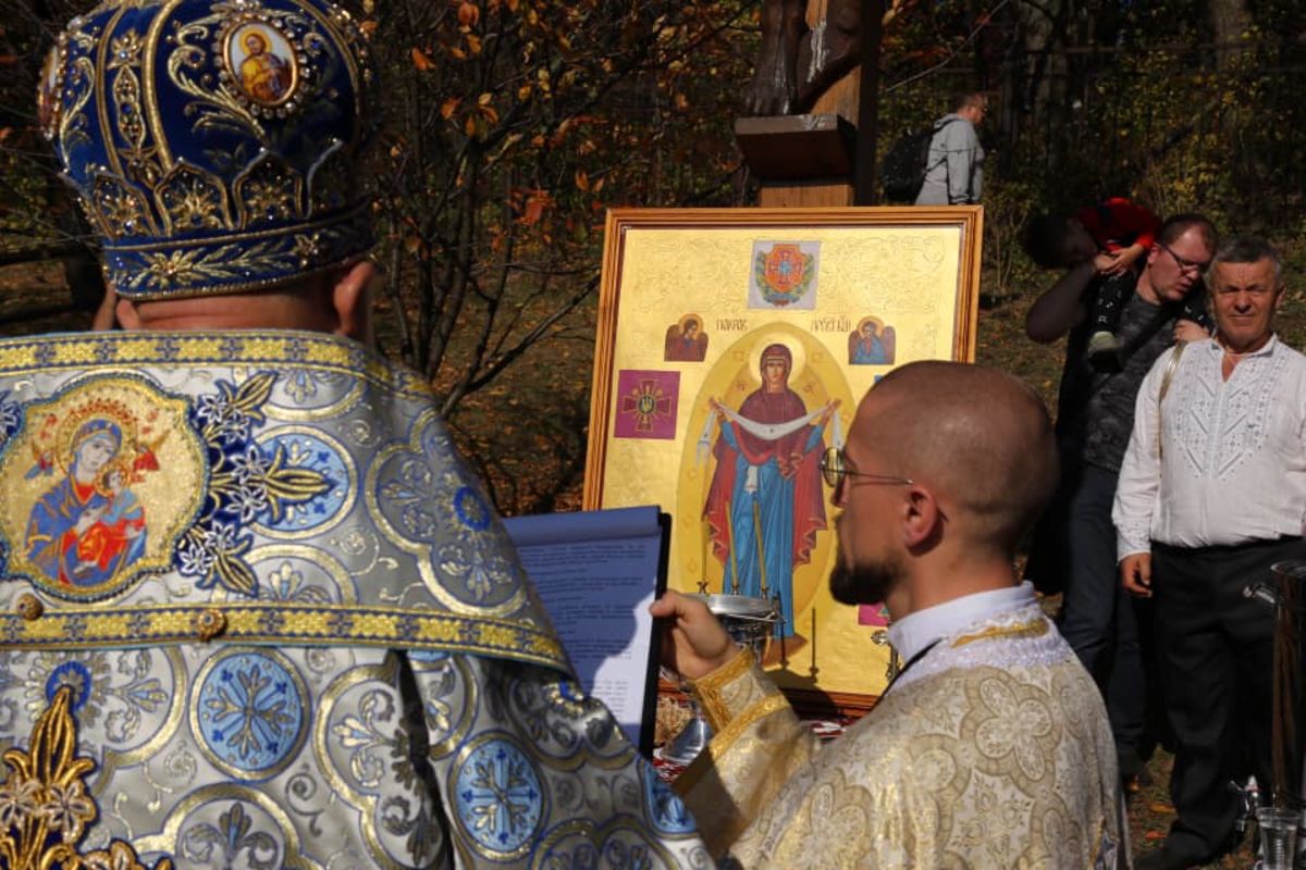 Єпископ Йосиф Мілян у Пирогові віддав українське воїнство під Покров Пресвятої Богородиці