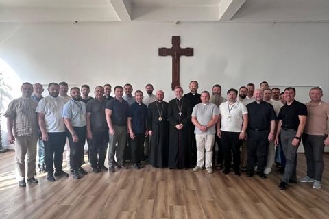 Духовно-формаційний семінар Пасторально-міграційного відділу УГКЦ відвідав португальський кардинал