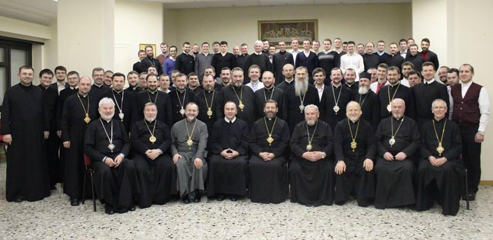 Єпископи Української Греко-Католицької Церкви у колегії святого Йосафата 2015 року. З архіву