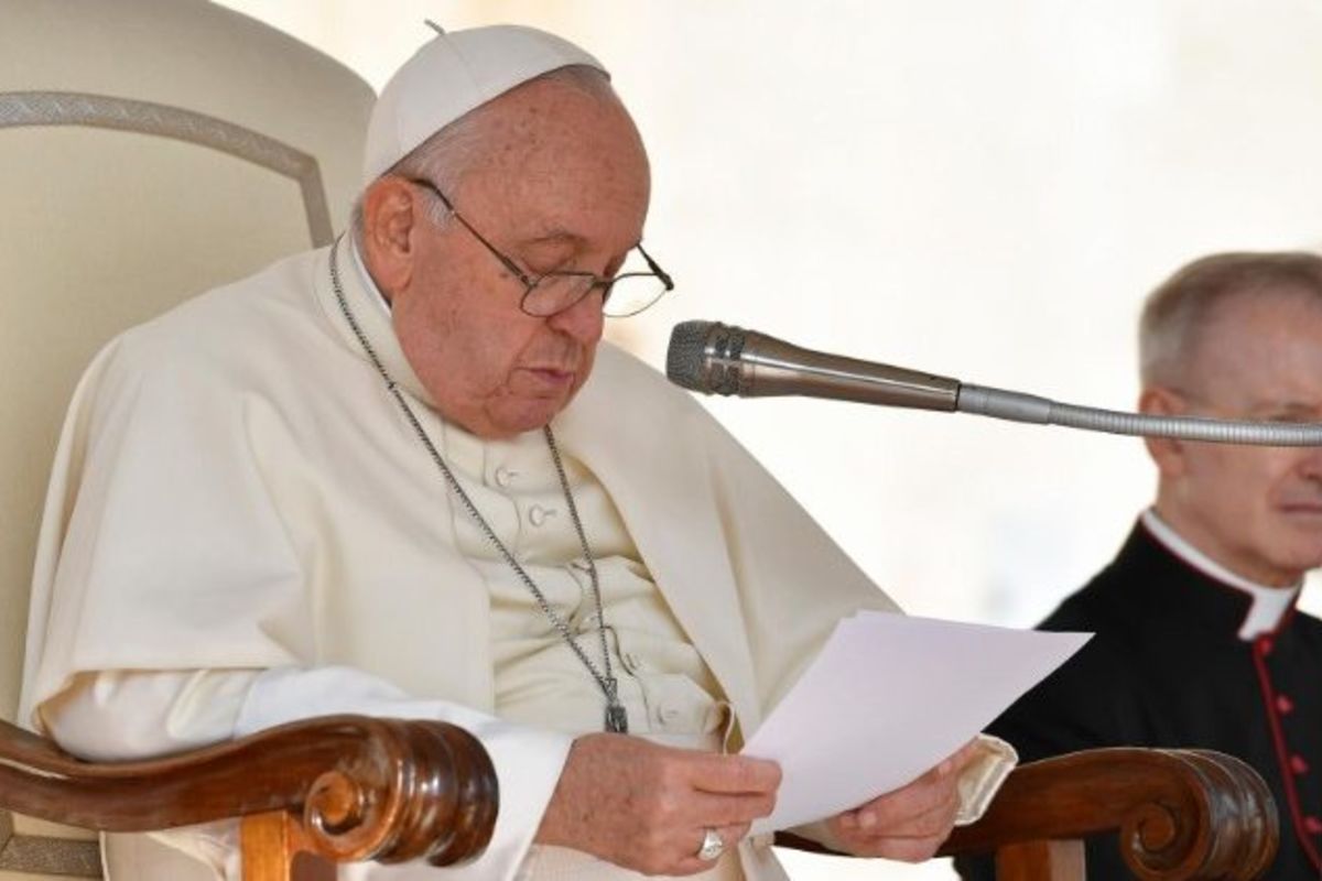 Заклики Папи Франциска до молитви і посту перед обличчям світу в стані війни