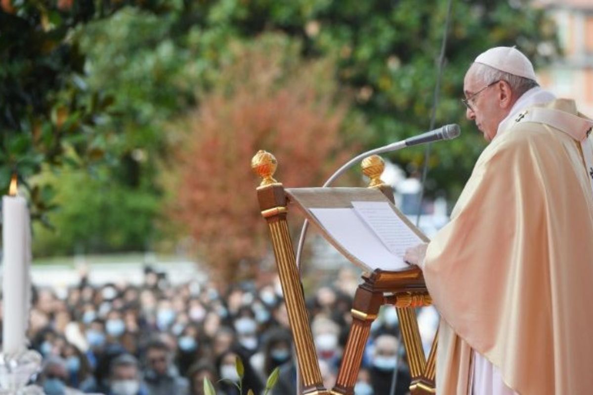 Папа: Христове Серце спонукає відкритися на любов до страждаючих