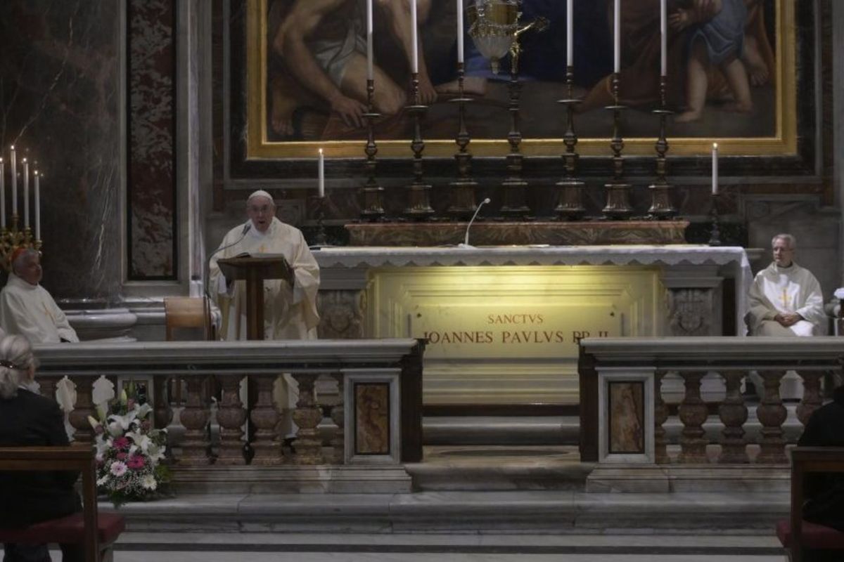 Папа Франциск: Іван Павло ІІ — муж молитви, близькості й справедливості-милосердя