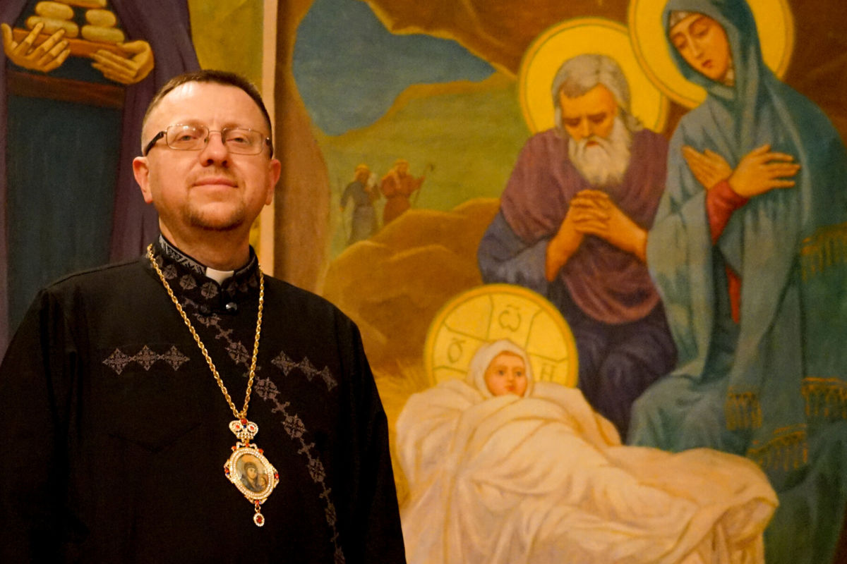 «Сьогодні прошу вас затриматися біля ясел Ісуса», — владика Володимир Груца у різдвяній бесіді