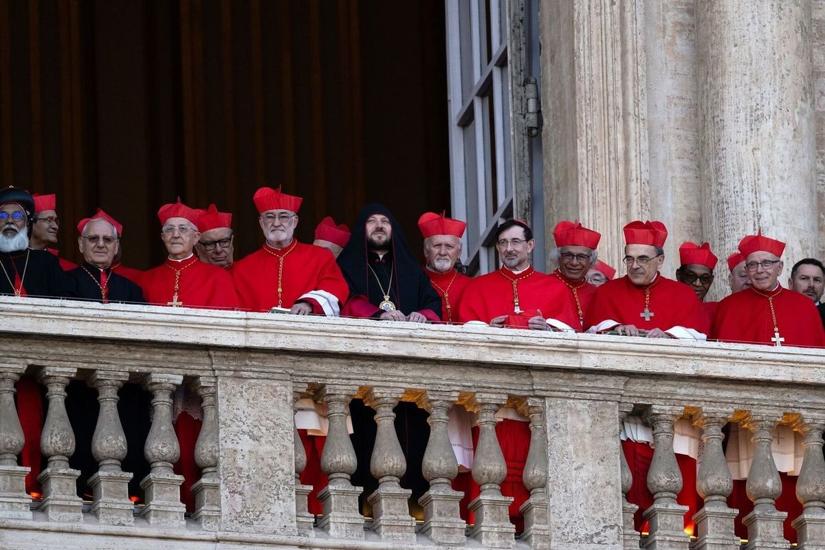 Кардинали на балконі базиліки Святого Петра, 8 травня 2025 року. Фото: Vatican Media