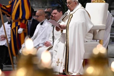 Папа душпастирям: сльози скрухи — ліки від закам’янілості серця