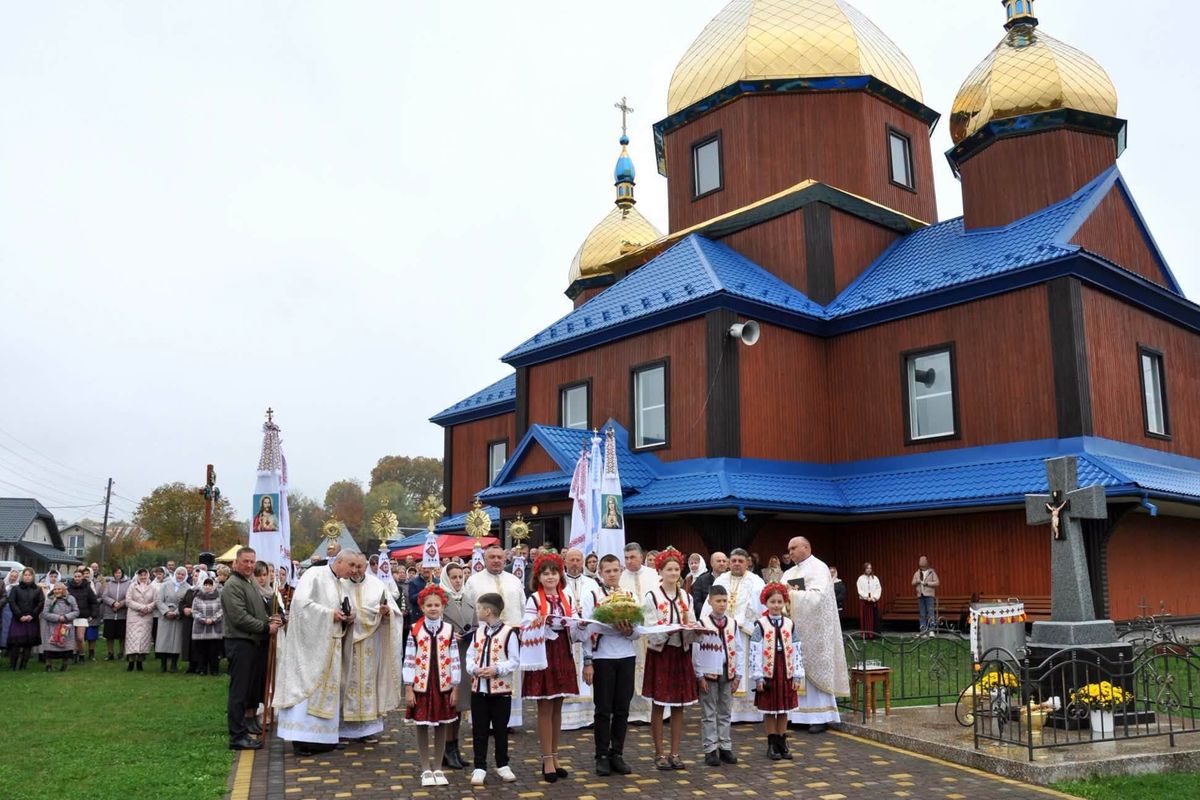 У Старих Богородчанах відзначили 100-річчя храму Воскресіння Христового