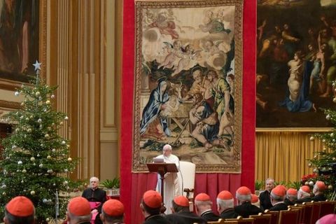 Папа: Також і Римська Курія потребує синодального навернення