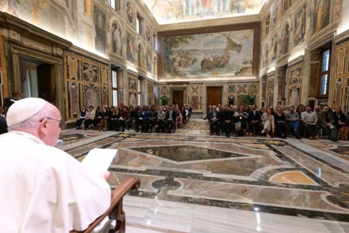 Папа Франциск: школи та університети — місця не лише навчання, але й зустрічі та інтеграції