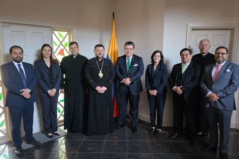 Єпископ Микола кардинал Бичок зустрівся з дипломатами країн Латинської Америки у Канберрі