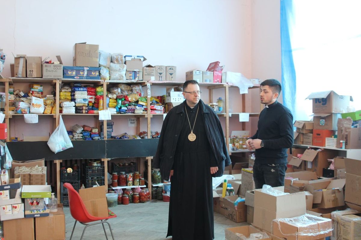 Владика Володимир Груца відвідує Центр опіки сиріт