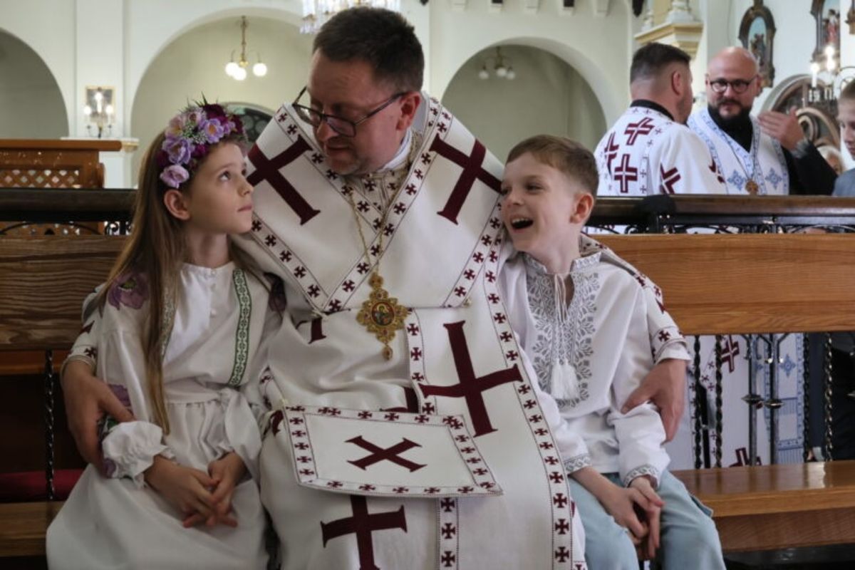 Єпископ Володимир Груца: Що потрібно, щоб мати вічне життя? Євангеліє, багатство і служіння