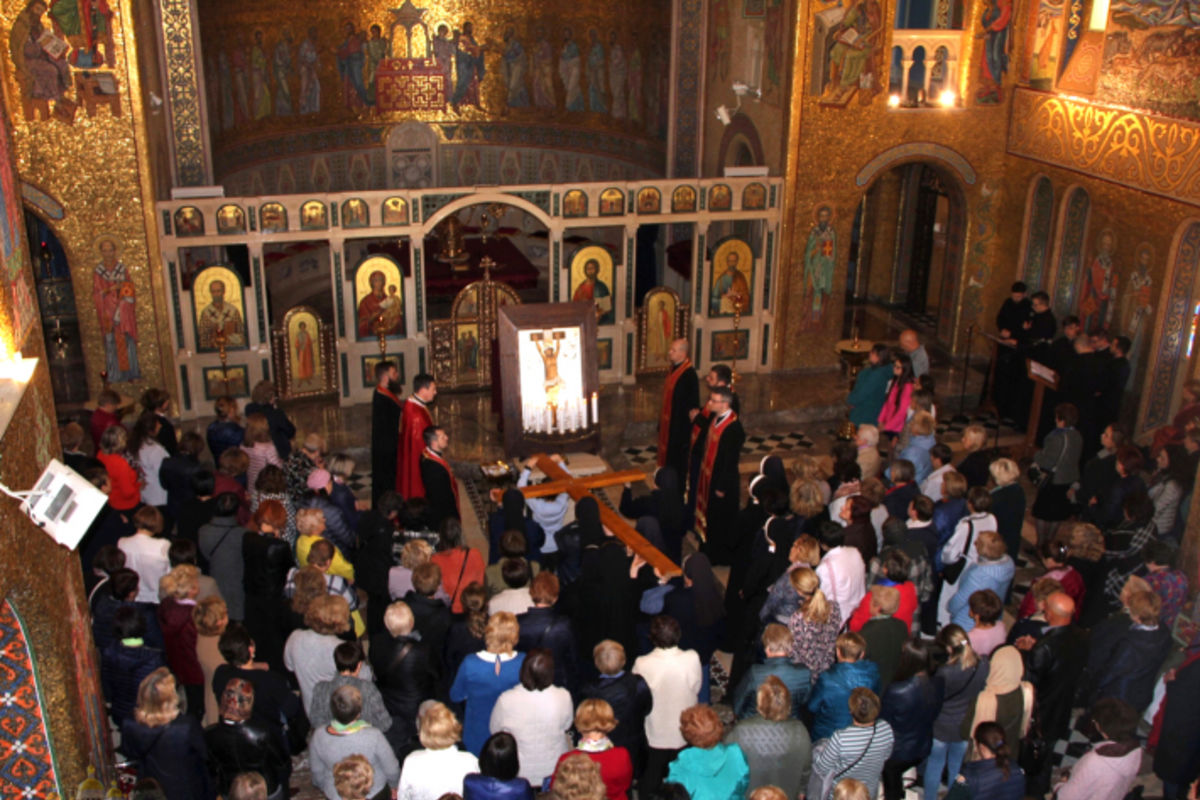 У соборі Святої Софії у Римі перебуває ікона Розп’яття Спасителя із Зарваниці