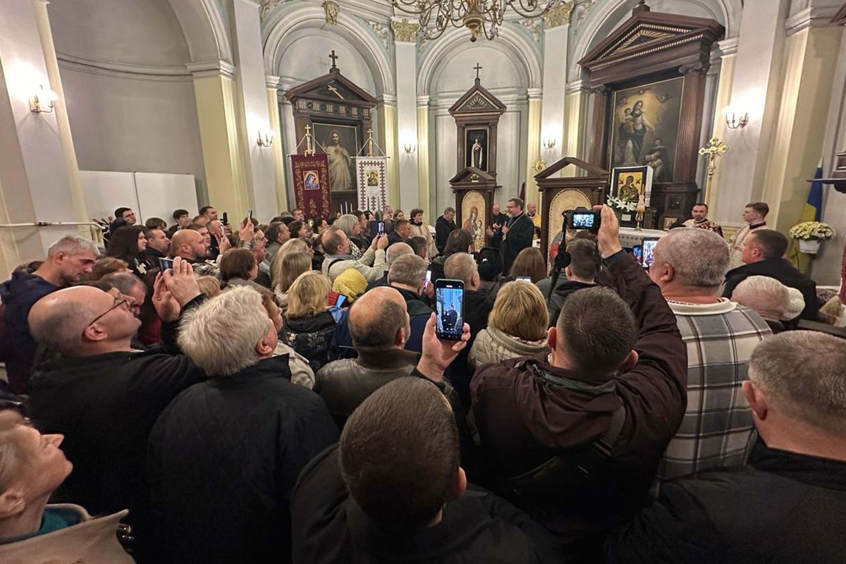 «Ми тут творимо єдину велику українську християнську родину», — Глава УГКЦ під час Вечірні в Ризі