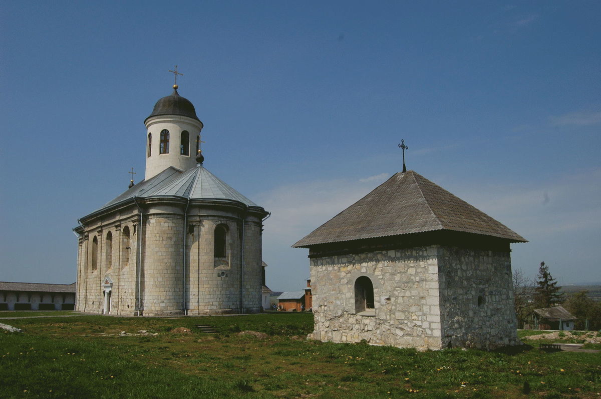 храм Успіння Пресвятої Богородиці у с. Крилос