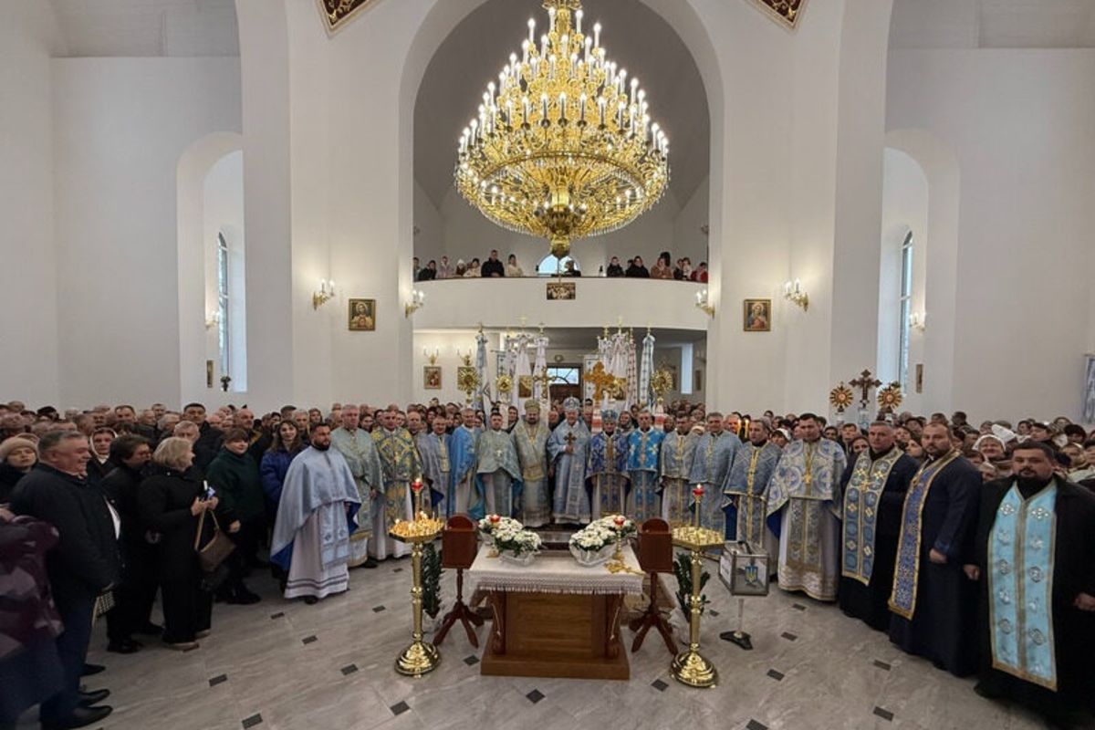 Митрополит Володимир Війтишин посвятив новий храм у с. Коршеві на Прикарпатті