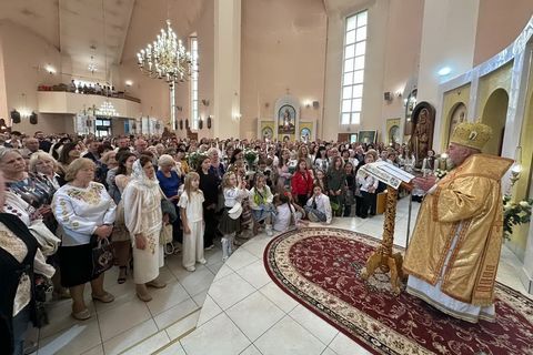 «Церква — це не лише стіни, а спільнота віри, надії та любові», — єпископ Василій Семенюк