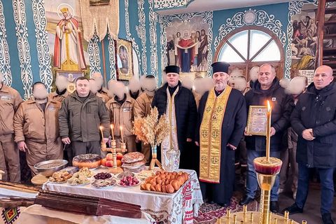 У Навечір’я Різдва владика Василій Івасюк відвідав Коломийську виправну колонію № 41