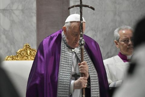 Папа на початок Великого Посту: скиньмо мирське, повернімося до суттєвого