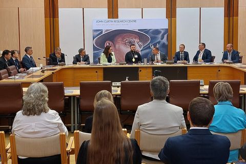 Владика Микола Бичок взяв участь у презентації звіту JCRC про роль Австралії у відбудові України