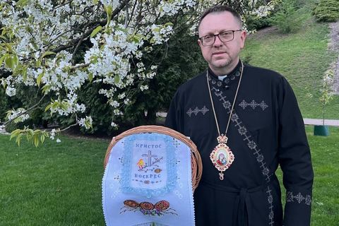 Що має бути у великодньому кошику? Пояснює владика Володимир Груца