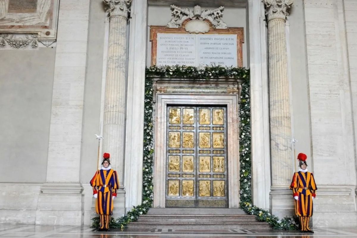Зворотний відлік до завершення Ювілею: хто і коли зачинить Святі Двері?