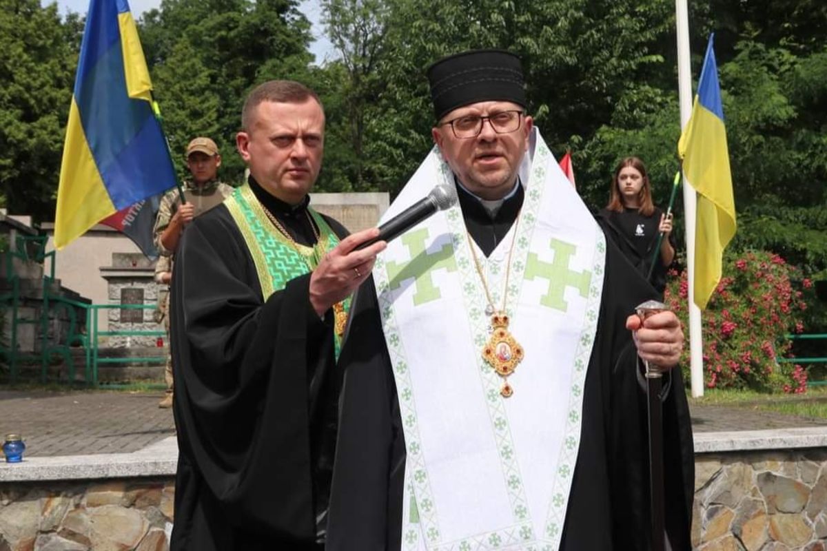 «Нехай нам ніколи не забракне пам’яті про наших Героїв», — владика Володимир Груца на меморіалі Січових стрільців