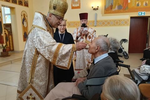 З нагоди Всесвітнього дня хворого митрополит Євген Попович відвідав Екуменічний дім соціальної допомоги у Пралківцях