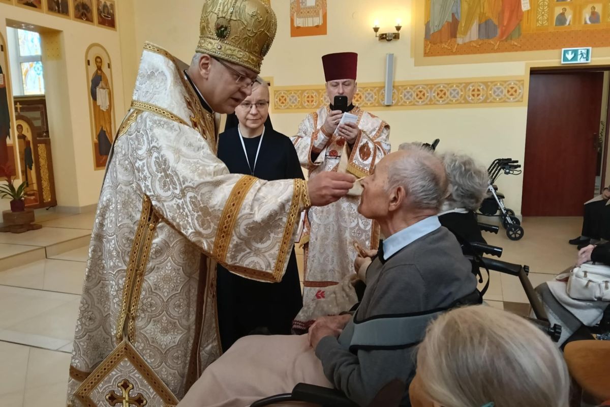 З нагоди Всесвітнього дня хворого митрополит Євген Попович відвідав Екуменічний дім соціальної допомоги у Пралківцях
