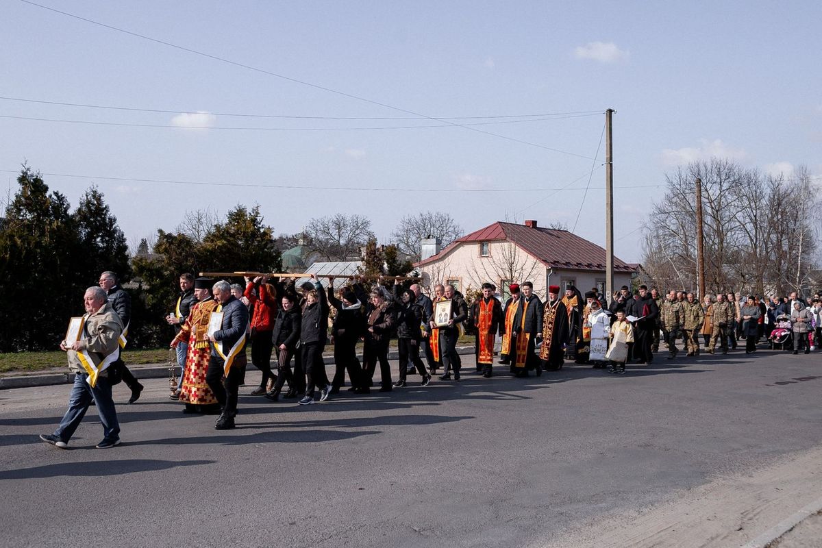 Хресна дорога на Рівненщині об’єднала християн різних конфесій у молитві за мир в Україні