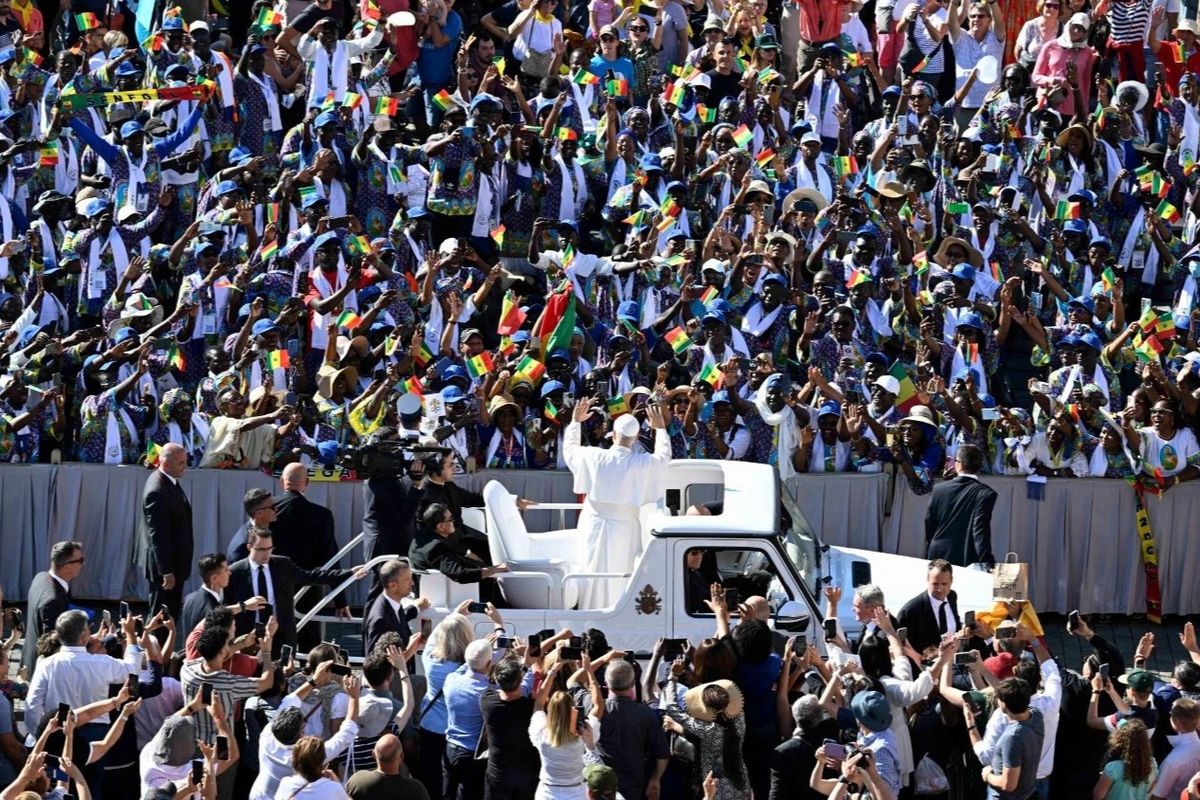 Папа Лев XIV: копаючи вглиб реальності, ми наближаємось до Бога