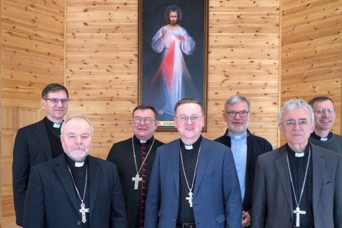 Католицькі єпископи Росії раді рішенню Папи про посвячення країни Марії