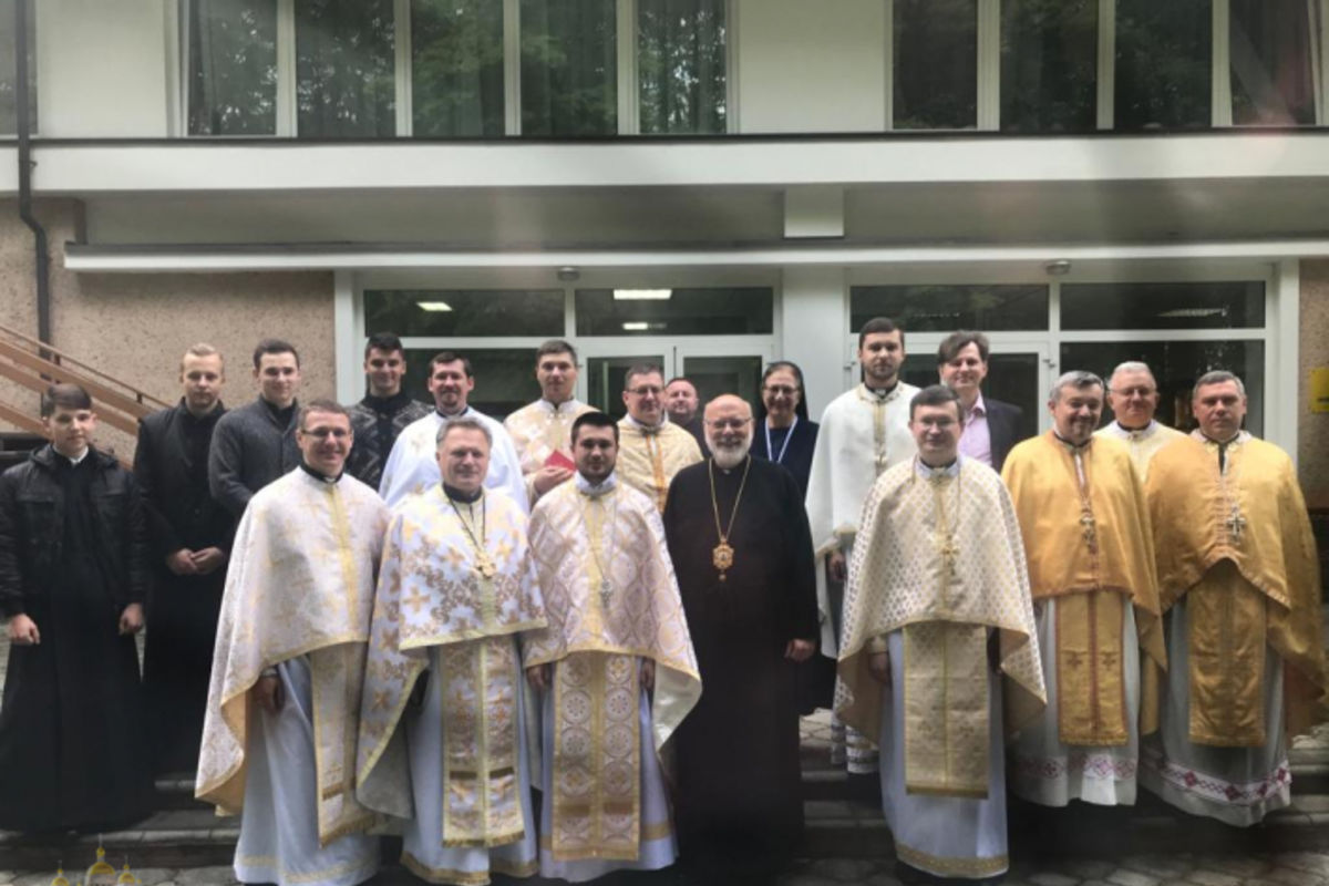 У Брюховичах відбулася зустріч єпархіальних координаторів програми «Жива парафія»