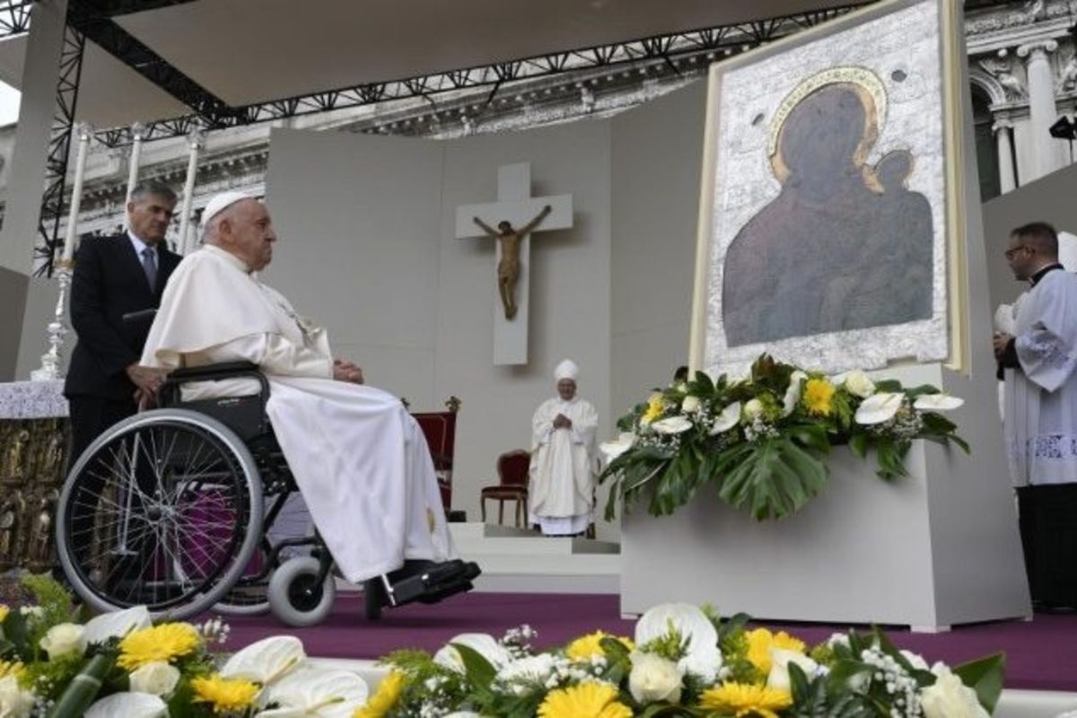 Нехай Бог миру просвітить серця людей, — Папа Франциск у Венеції