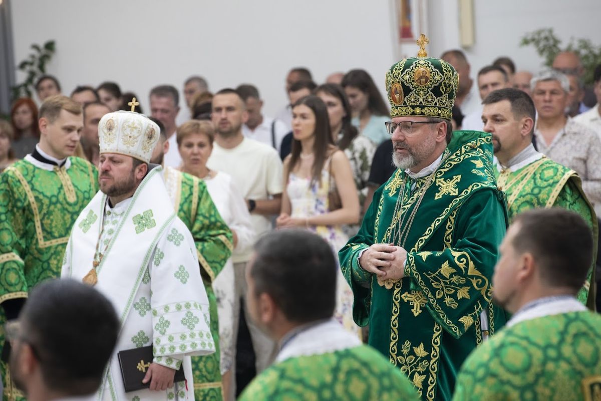 Блаженніший Святослав та владика Микола Бичок під час молитви, 23 червня 2024 року / Олександр Савранський