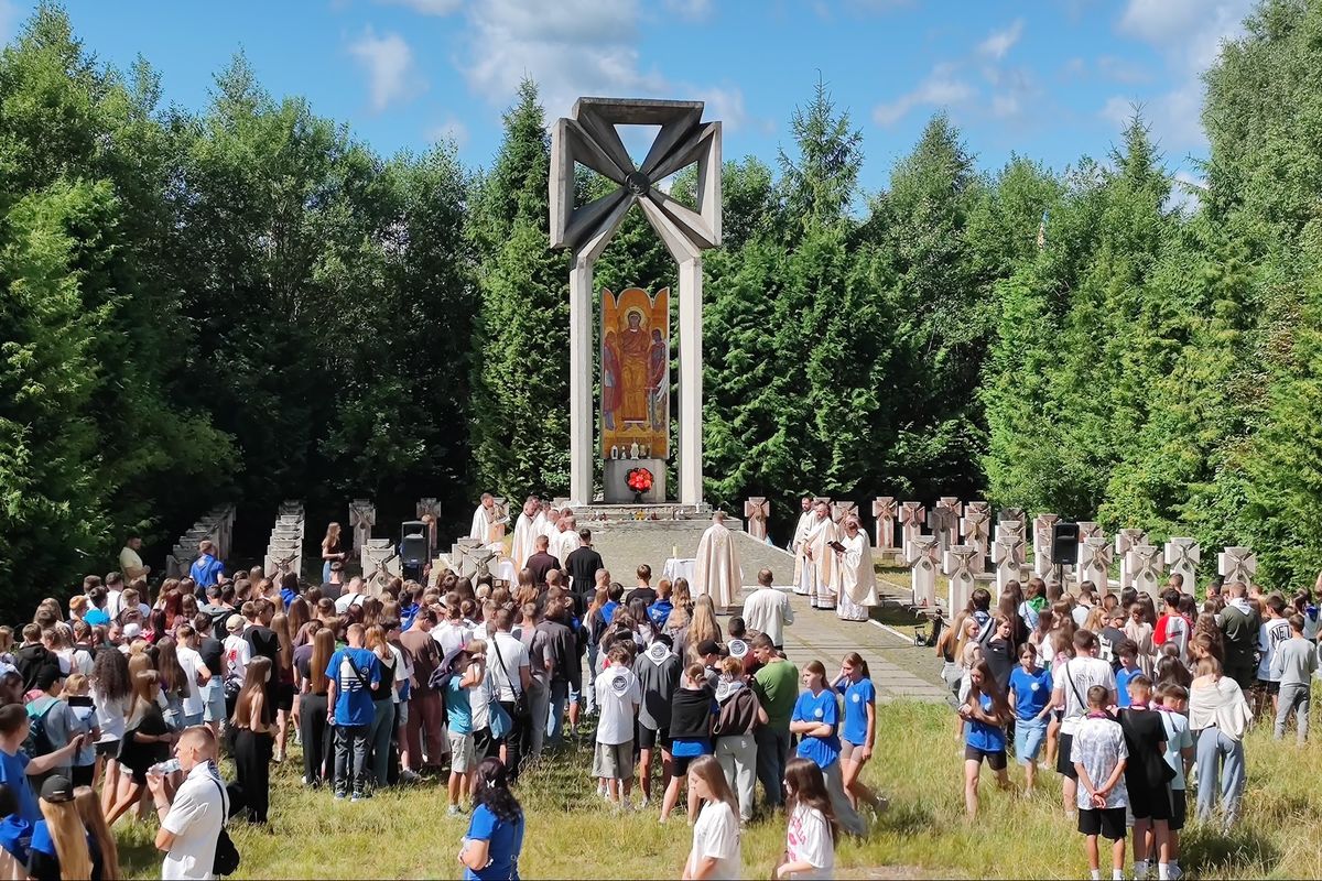 На Сколівщині відбувся Ювілейний з’їзд «Української молоді — Христові»