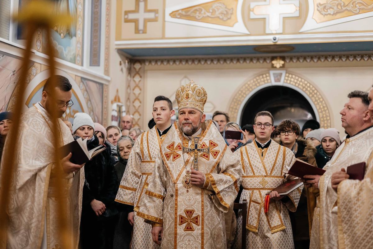 «Не відкладаймо покаяння», — владика Василій Тучапець у Старуні