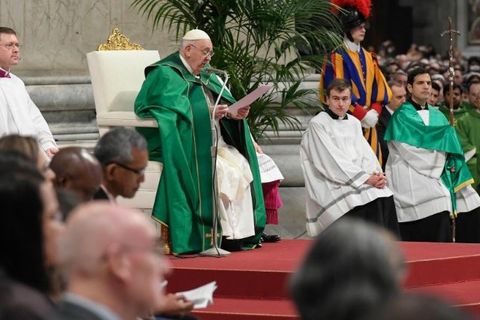 Папа Франциск: Боже слово призначене для всіх і кличе до навернення