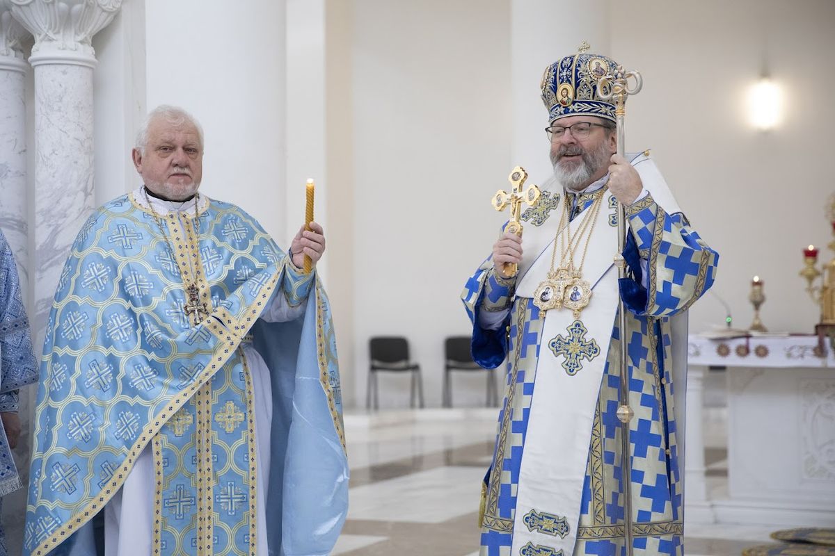 Отець Богдан Чурило та Блаженніший Святослав. Фото: Департамент інформації УГКЦ.