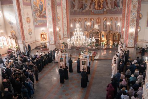 Коломия прийняла прощу Івано-Франківської митрополії на честь ікони Пресвятої Богородиці «Це Мати твоя»