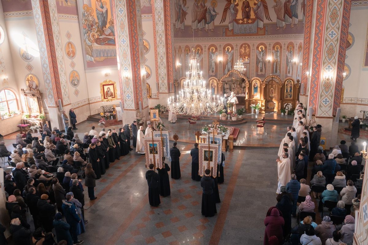 Коломия прийняла прощу Івано-Франківської митрополії на честь ікони Пресвятої Богородиці «Це Мати твоя»