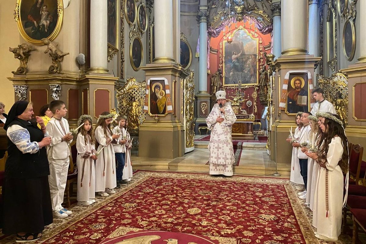 «Подорож мироносиць до гробу — це любов, яка домінує над обов’язком», — владика Володимир Груца у неділю Мироносиць