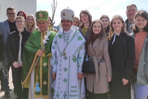 «Метою Ісуса є не тільки спасіння, але й обожествлення людини», — владика Дмитро Григорак на Квітну неділю