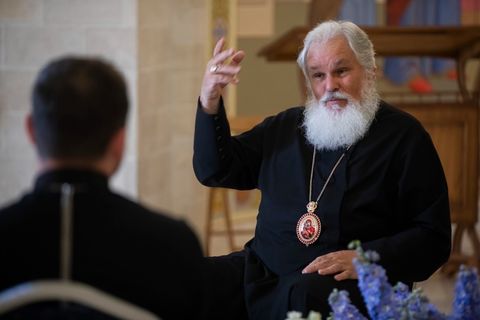 «Я хочу віддати все у Божі руки і просто йти вперед», — новий митрополит Вінніпезький