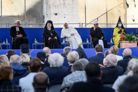 Папа Франциск: Релігії-сестри повинні допомогти народам бути братами в мирі