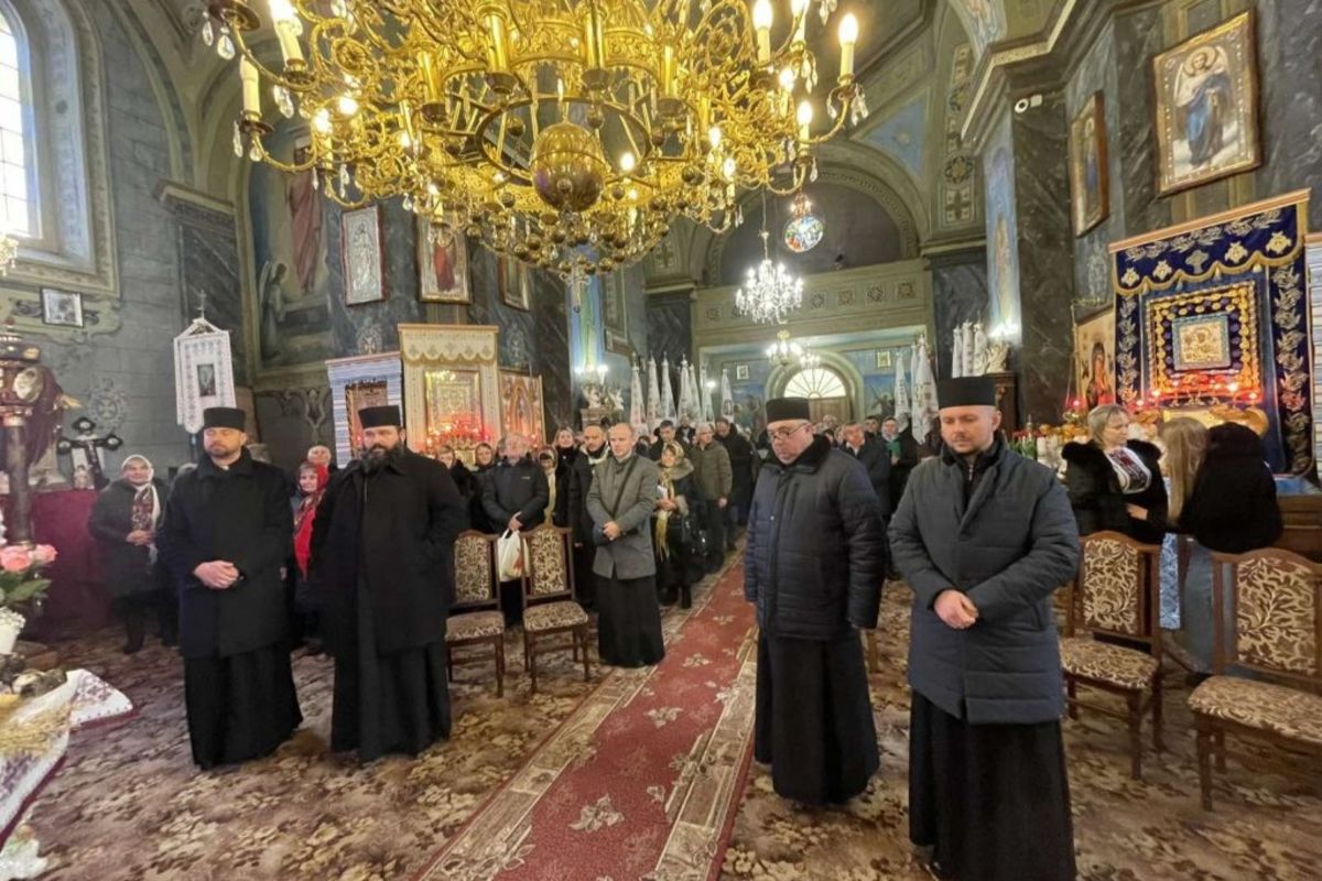 «Боже Слово має вплив на формування духовного життя!» — владика Петро Лоза