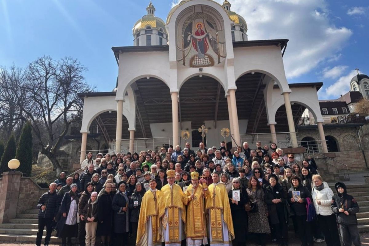 У Зарваниці відбулася проща родин полеглих Героїв