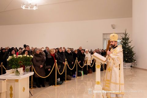 Єпископ Микола Семенишин очолив перші в новому році молитовні чування у Старуні