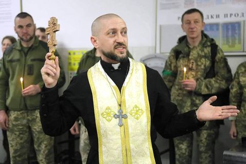 Українська Греко-Католицька Церква опублікувала Катехизм для солдатів, щоб «залишатися людьми навіть серед жахів війни»