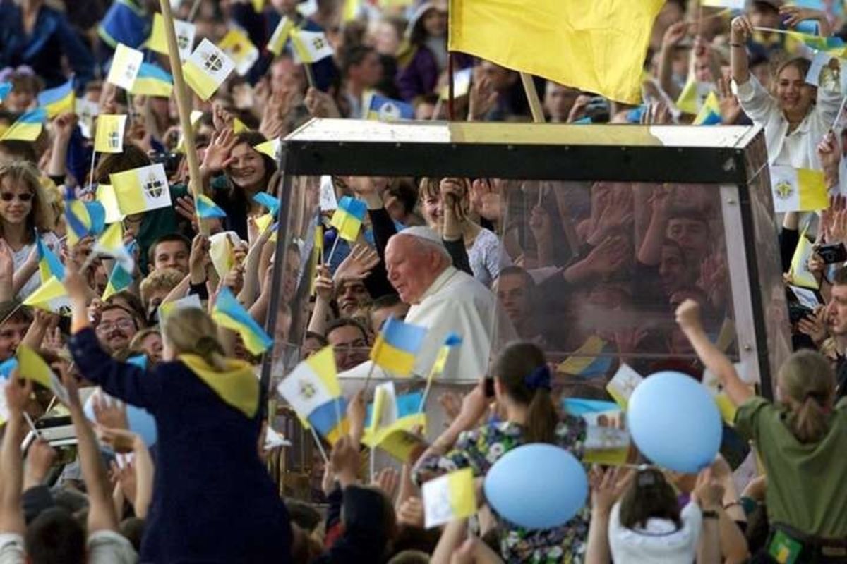 «Паломник миру»: у Києві відбудеться мистецько-духовний вечір до 25-річчя історичного візиту святого Івана Павла ІІ в Україну